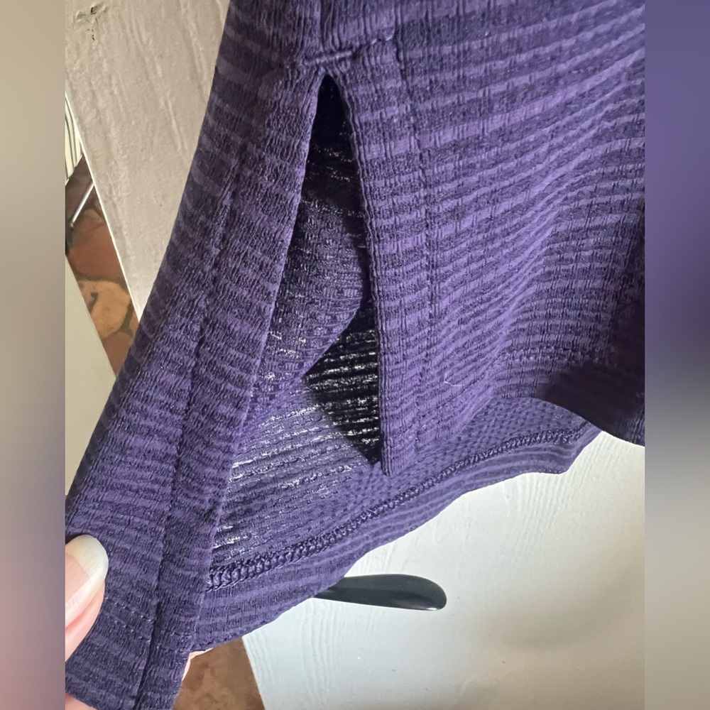 Adidas Chill Tank Purple Tank Scoop Neck Athletic Fit Sleeveless Stretch Size L - Picture 6 of 11